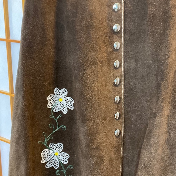 Darling, True Vintage 1970’s Genuine Leather snap button brown skirt - Picture 3 of 12